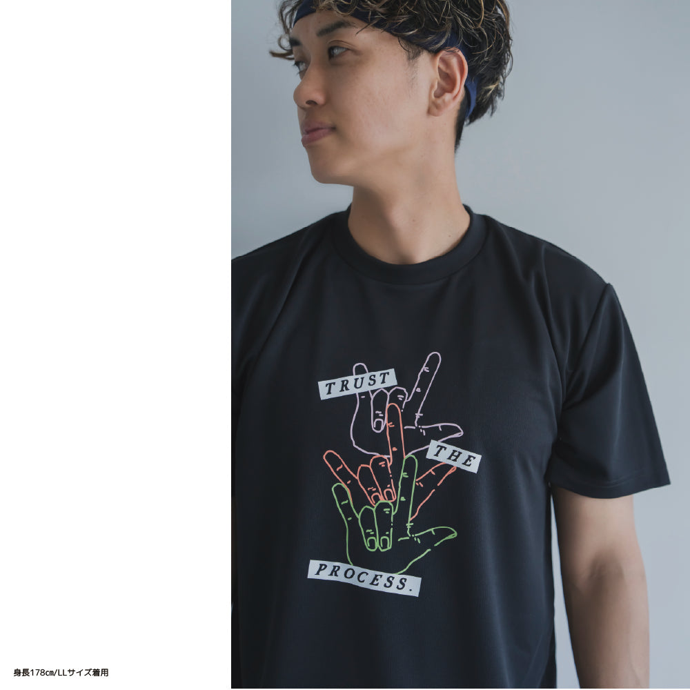ハンドサインTシャツ